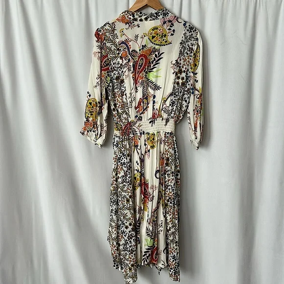 Fig and Flower NWT Boho Cream Floral 3/4 Sleeve Uneven Hem Dress **Size M** 🌸🌺 - Picture 2 of 5